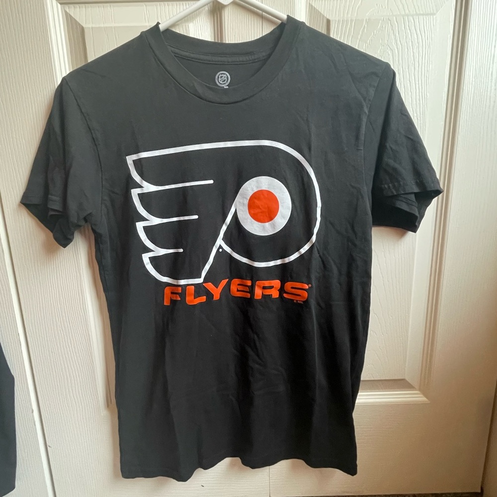 Black Philadelphia Flyers T-shirt
